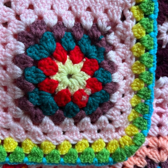 Large Granny Square Crochet Blanket Knit Quilt Handmade Boho 75 X 92 - Picture 8 of 14